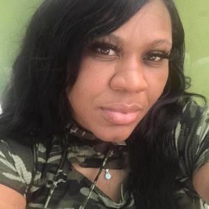 Meet your Posher, Constance